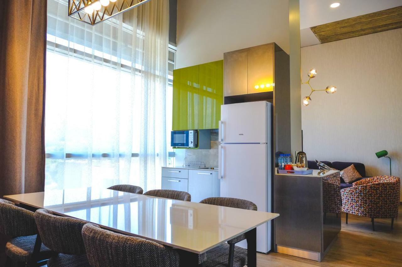 The Stay Furnished Apartments デェイヤ エクステリア 写真